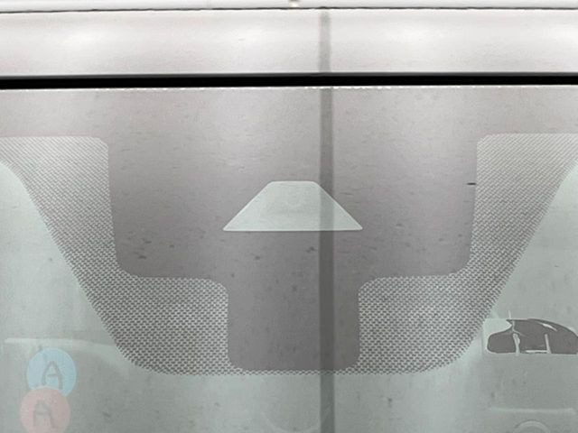 �y�C���e���W�F���g�G�}�[�W�F���V�[�u���[�L�z�t�����g�J�����őO���̎ԗ�����s�҂����m�B�Փ˂������Ȏ��͏Փ˔�Q�y���u���[�L���쓮�A�Փˉ�����T�|�[�g�B�����S�Ƀh���C�u�����y���݂��������܂��B