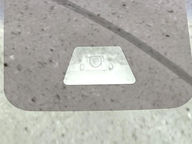 �y�X�}�[�g�A�V�X�g�z���s���ɑO���̎ԗ�����F�����A�Փ˂������Ȏ��͌x��ƃu���[�L�ŏՓˉ���Ɣ�Q�y�����A�V�X�g�B�����S�Ƀh���C�u�����y���݂��������܂��B