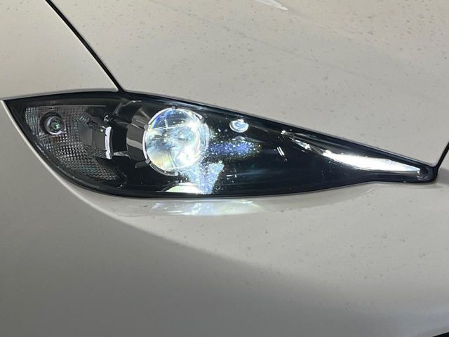 �yLED�w�b�h���C�g�z���V����ԑ��s�����ǍD�Ȏ��E���m�ۂ����S���ĉ^�]�ł��鍂�P�xLED�w�b�h���C�g�𑕔�!�_�����x�������A����d�͂��}�����Ă��܂��B