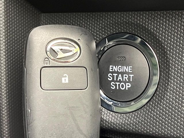 �y�L�[�t���[�V�X�e���z�J�o����|�P�b�g�ɓ��ꂽ�܂܂ł��h�A�̎{���E�������\�ȃX�}�[�g�L�[�𑕔��B�G���W���̃I���E�I�t�����J�M�����o���K�v����������Ƃ��Ă��֗��ł���