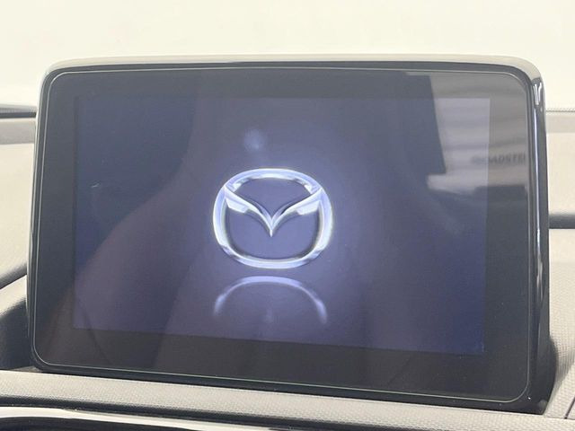 �y�}�c�_�R�l�N�g�i�r�z�ԓ��̕��͋C�Ƀ}�b�`������̌^�^�C�v�̃i�r�B�e����q�ݒ��Bluetooth�Đ����A�l�X�ȋ@�\���y���߂܂��B�����I�ȃ_�C�������삪�\�ŁA�g��������ǍD�ł��B