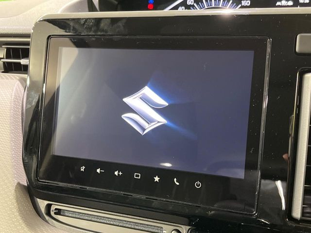 【純正ナビ】人気の純正ナビを装備。オーディオ機能も充実しており、Bluetooth接続すればお持ちのスマホやMP3プレイヤーの音楽を再生可能!毎日の運転がさらに楽しくなります!!