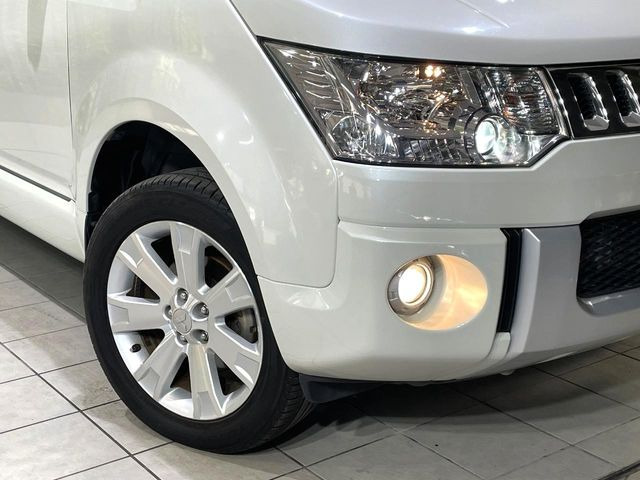 �yHID�w�b�h���C�g�z���ɖ��邭�O�����Ƃ炵�Ă����̂ŁA���V����Ԃ̑��s�������E�ǍD�ň��S���Ă���肢�������܂��B