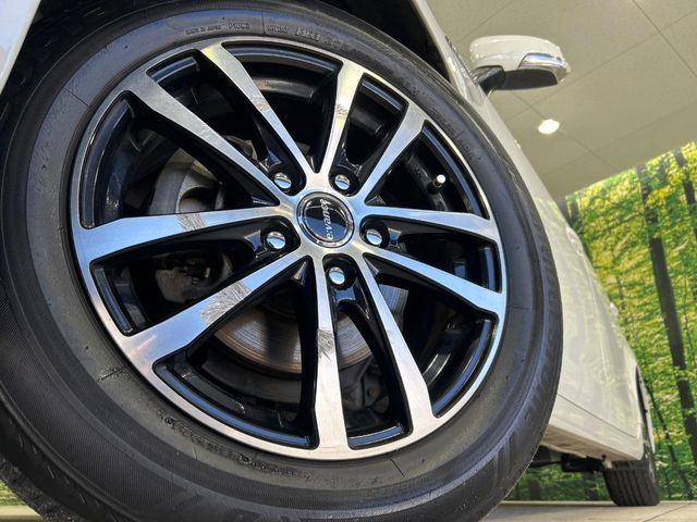 �y16�C���`�A���~�z�C�[���z�O�ςɃ}�b�`�����A���~�z�C�[���𑕒����Ă���܂��B�e��A���~�z�C�[����A�X�^�b�h���X�^�C�����戵�����Ă���܂��B���񂲑��k����������