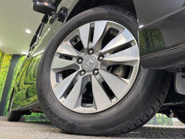 �y����16�C���`�A���~�z�C�[���z�O�ςɃ}�b�`���������A���~�z�C�[���𑕒����Ă���܂��B�e��ЊO�A���~�z�C�[����A�X�^�b�h���X�^�C�����戵�����Ă���܂��B���񂲑��k����������