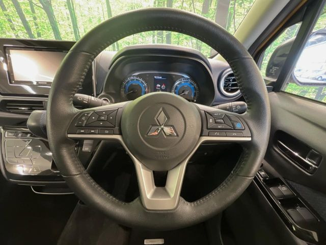 �y�����v�����X�e�A�����O�z�㎿�Ȋv���g�p���邱�ƂŁA��ɂ����������݂ƂĂ��^�]���₷���n���h���ł���