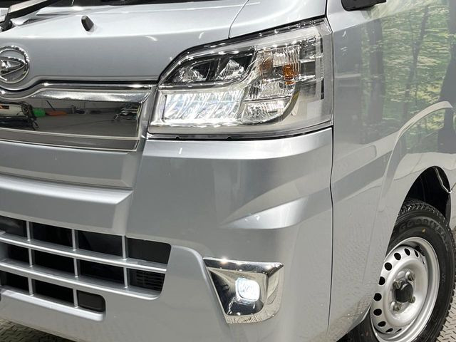 �yLED�w�b�h���C�g�z���V����ԑ��s�����ǍD�Ȏ��E���m�ۂ����S���ĉ^�]�ł��鍂�P�xLED�w�b�h���C�g�𑕔�!�_�����x�������A����d�͂��}�����Ă��܂��B