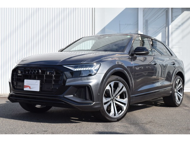 Q855 TFSI クワトロ Sライン 4WD