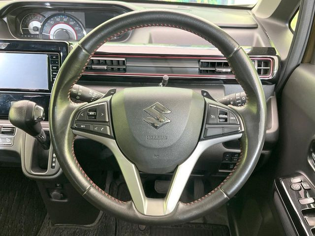 �y�����v�����X�e�A�����O�z�㎿�Ȋv���g�p���邱�ƂŁA��ɂ����������݂ƂĂ��^�]���₷���n���h���ł���