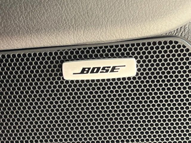 �yBOSE�T�E���h�V�X�e���z���[�J�[�I�v�V�����̍��i�ʃT�E���h�V�X�e���𓋍ځB��p�̃`���[�j���O���{���ꂽ�召�l�X�ȃX�s�[�J�[����ǎ��ȃT�E���h���t�ł��A�Տꊴ���ӂ�鉹����Ԃ����o���܂��B