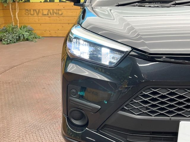 �yLED�w�b�h���C�g�z���V����ԑ��s�����ǍD�Ȏ��E���m�ۂ����S���ĉ^�]�ł��鍂�P�xLED�w�b�h���C�g�𑕔�!�_�����x�������A����d�͂��}�����Ă��܂��B