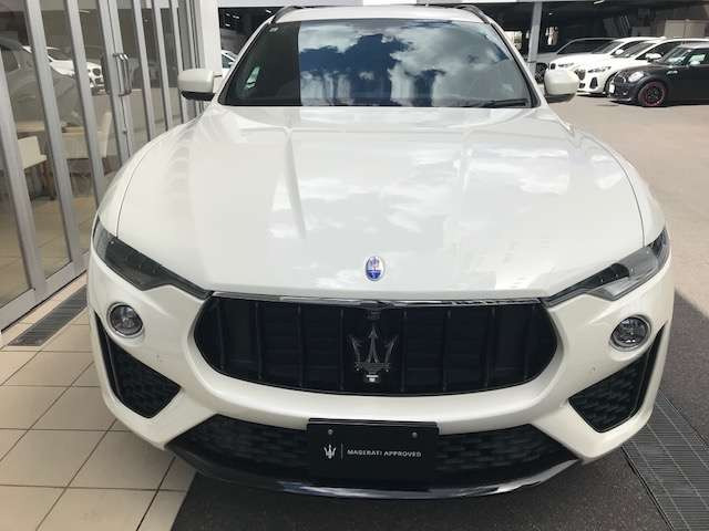 レヴァンテS グランスポーツ 4WD