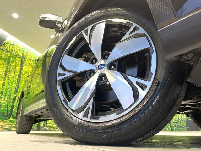 �y����18�C���`�A���~�z�C�[���z�O�ςɃ}�b�`���������A���~�z�C�[���𑕒����Ă���܂��B�e��ЊO�A���~�z�C�[����A�X�^�b�h���X�^�C�����戵�����Ă���܂��B���񂲑��k����������