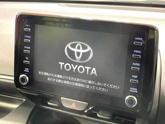 �y8�C���` �f�B�X�v���C�I�[�f�B�I�z���ʂ̃f�B�X�v���C��AppleCarPlay��AndroidAuto�����p�\�B�傫�ȉ�ʂŃX�}�z�i�r�A�v���������p���������܂���