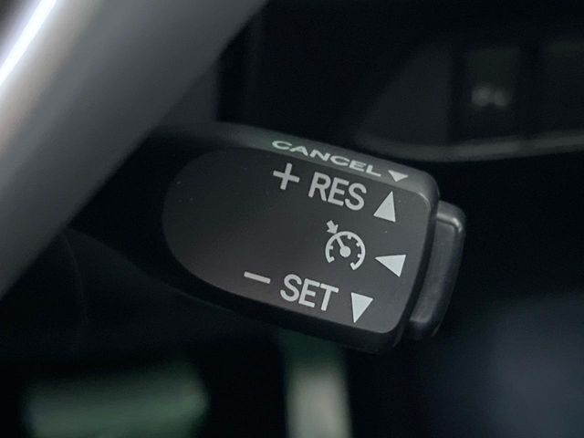 �y�N���[�Y�R���g���[���z�������H�����N���N���s�B�A�N�Z���𗣂��Ă���葬�x�ő��s���ł��A�������^�]���̕��S���y��!�����E�������ȒP�ȃX�C�b�`����Œ����ł��܂��B