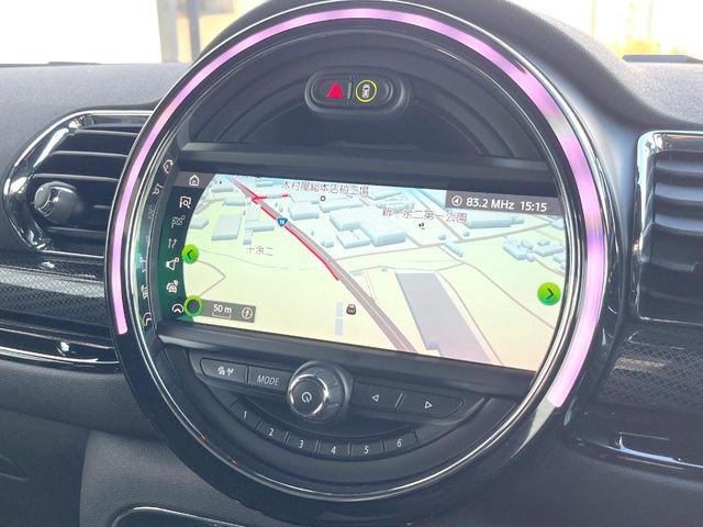 ��MINI�����i�r:��̊��̂���i�r�́A����������ԓ������o���Ă���܂��BBluetooth�Đ��ȂǃI�[�f�B�I�@�\���[�����Ă���܂��̂ŁA�^�]�����y���߂܂���