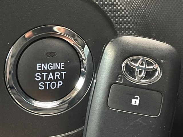 �y�L�[�t���[�V�X�e���z�J�o����|�P�b�g�ɓ��ꂽ�܂܂ł��h�A�̎{���E�������\�ȃX�}�[�g�L�[�𑕔��B�G���W���̃I���E�I�t�����J�M�����o���K�v����������Ƃ��Ă��֗��ł���