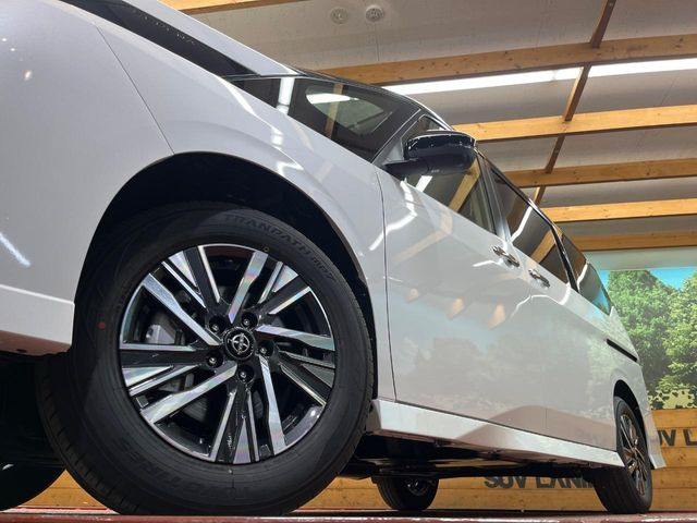 �y����16�C���`�A���~�z�C�[���z�O�ςɃ}�b�`���������A���~�z�C�[���𑕒����Ă���܂��B�e��ЊO�A���~�z�C�[����A�X�^�b�h���X�^�C�����戵�����Ă���܂��B���񂲑��k����������