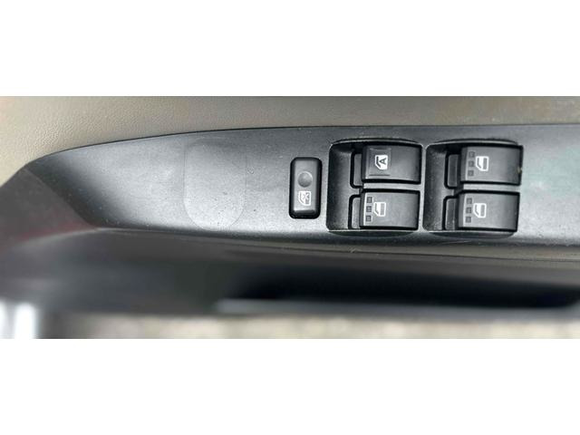 �^�]�Ȃ̑����c�́A���E���m�ۂ��邽�߂ɂ��d�v�ł��B�傫�ȑ��┖���t���[�����A���͂̏󋵂�c�����₷�����Ă���܂�