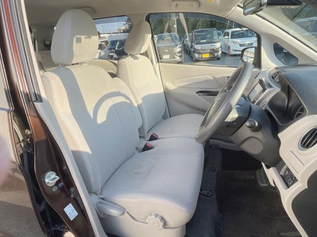 �^�]�ȃV�[�g���͎g�p�������Ȃ��A�ǍD�ȏ�ԂƂȂ��Ă��܂��B���J�Ɏg���Ă������Ƃ��悭�킩��܂��ˁB