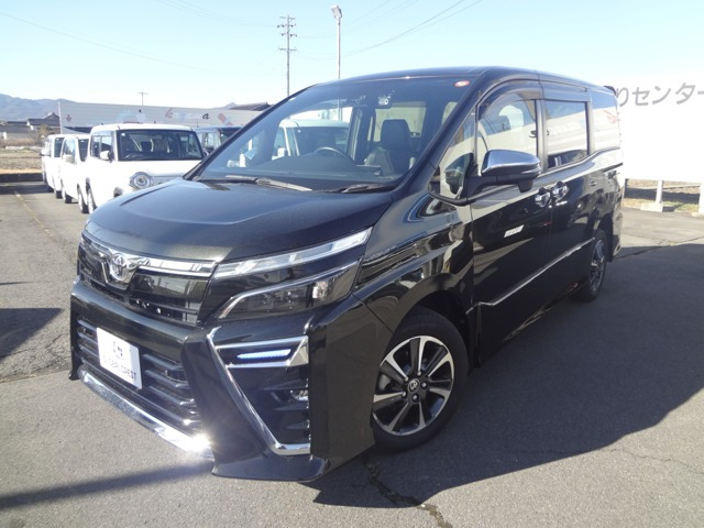 ヴォクシー2.0 ZS 煌III 4WD