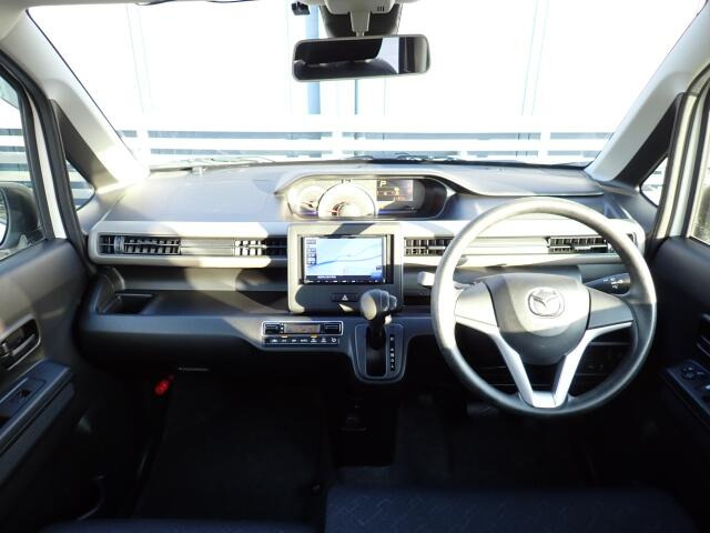 �C���p�l�摜�ɂȂ�܂��B�ԓ��͐��Ǝ҂ɂĎ����N���[�j���O�{�H�ς݂Ȃ̂ŁA��ϐ����ł��B