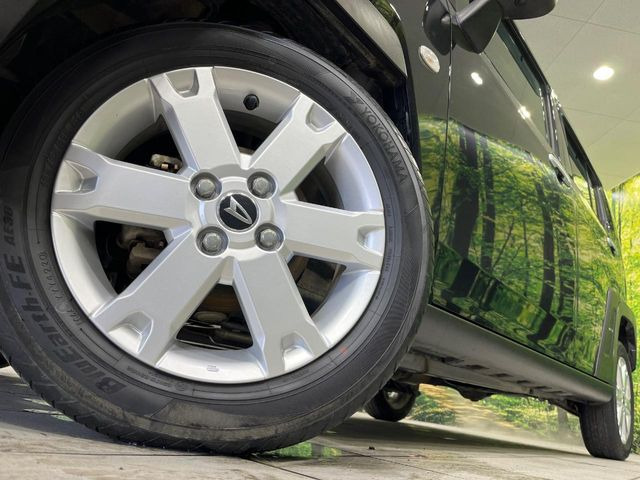 �y����15�C���`�A���~�z�C�[���z�O�ςɃ}�b�`���������A���~�z�C�[���𑕒����Ă���܂��B�e��ЊO�A���~�z�C�[����A�X�^�b�h���X�^�C�����戵�����Ă���܂��B���񂲑��k����������