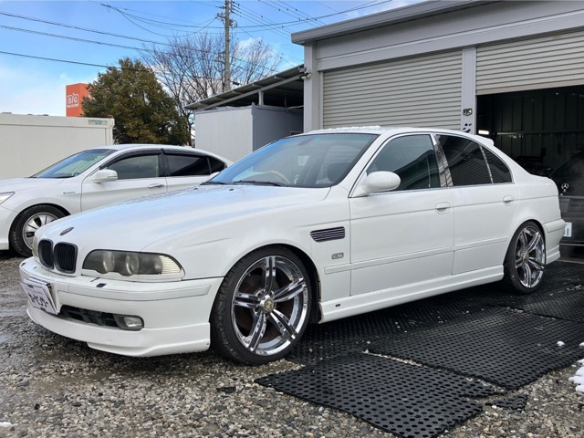 5シリーズセダン528i