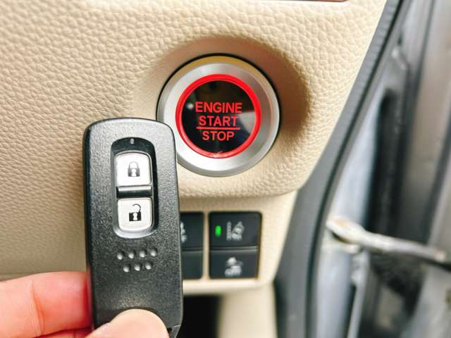 �y�X�}�[�g�L�[&�v�b�V���X�^�[�g�V�X�e���z�J�o����|�P�b�g�ɓ��ꂽ�܂܃h�A�̊J���ł��A�����^�b�`�Ŋy�X�G���W�����������܂���