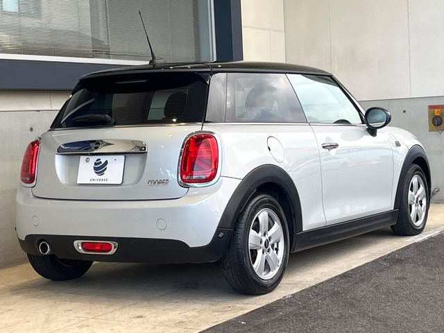 �������x�̃K���X�疌�ŝ����͂������A�㎿�ȃc���E����������B���O����_���J�����؂Ȉ��Ԃ�ی삵�A�F�����E�򉻂�h�~�B�u�e�X�v���b�V���R�[�g�v�A�u�e�v���~�b�T�R�[�g�v���炨�I�т��������܂��B