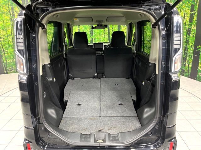 ���i�̂���������ʋ΁A���}���ɏ\���ȉ׎��X�y�[�X���m�ۂ��Ă���܂��B�Z�J���h�V�[�g��|���ƁA�傫�ȉו��̐ύڂ��\�ł���