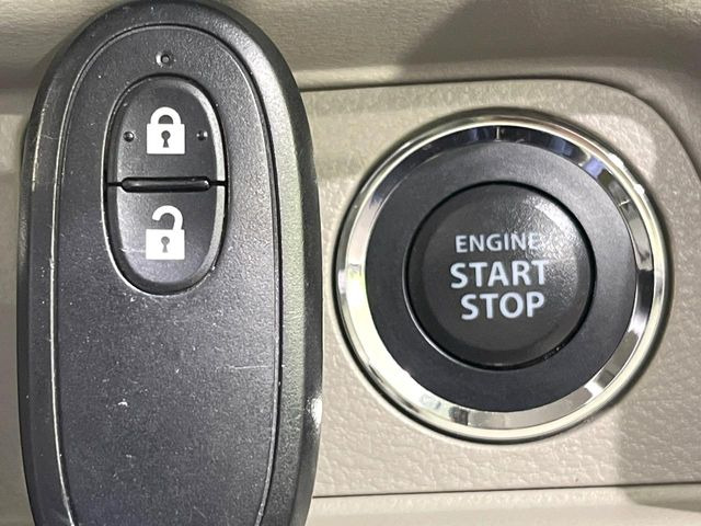 �y�L�[���X�X�^�[�g�V�X�e���z�J�o����|�P�b�g�ɓ��ꂽ�܂܂ł��h�A�̎{���E�������\�ȃX�}�[�g�L�[�𑕔��B�G���W���̃I���E�I�t�����J�M�����o���K�v����������Ƃ��Ă��֗��ł���