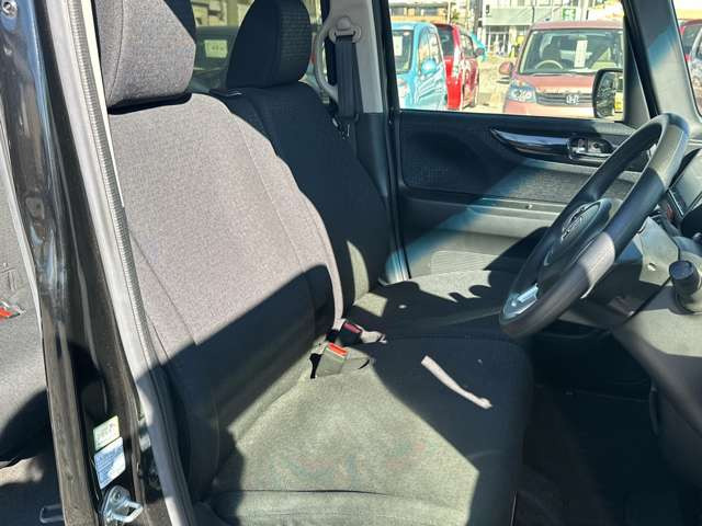 �I�[�����[�J�[�̌y�����Ԃ𒆐S�ɖL�x�ȎԎ����葵���Ă���܂��􂨒T���̂��Ԃ������ƌ�����܂�!!