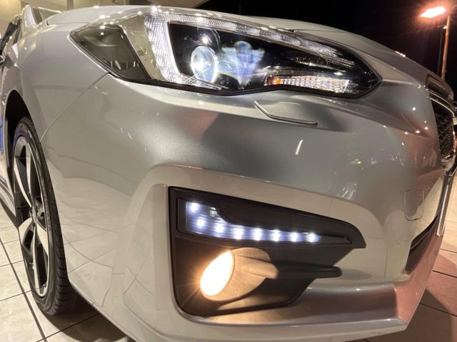 �yLED�w�b�h���C�g�z���V����ԑ��s�����ǍD�Ȏ��E���m�ۂ����S���ĉ^�]�ł��鍂�P�xLED�w�b�h���C�g�𑕔�!�_�����x�������A����d�͂��}�����Ă��܂��B