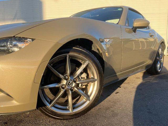 �y�O���[�h��p����17�C���`�A���~�z�C�[���z�f�U�C�����̍��������A���~�z�C�[���𑕒����Ă���܂��B�e��ЊO�A���~�z�C�[����A�X�^�b�h���X�^�C�����戵�����Ă���܂��B���񂲑��k����������