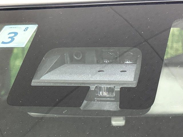 �y�X�Y�L �Z�[�t�e�B�T�|�[�g�z���s���ɑO���̎ԗ�����F�����A�Փ˂������Ȏ��͌x��ƃu���[�L�ŏՓˉ���Ɣ�Q�y�����A�V�X�g�B�����S�Ƀh���C�u�����y���݂��������܂��B