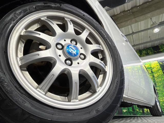 �y15�C���`�A���~�z�C�[���z�O�ςɃ}�b�`�����A���~�z�C�[���𑕒����Ă���܂��B�e��A���~�z�C�[����A�X�^�b�h���X�^�C�����戵�����Ă���܂��B���񂲑��k����������