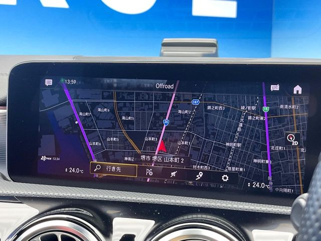 �������i�r:��̊��̂���i�r�́A����������ԓ������o���Ă���܂��B�I�[�f�B�I�@�\���[�����Ă���܂��̂ŁA�^�]�����y���߂܂���