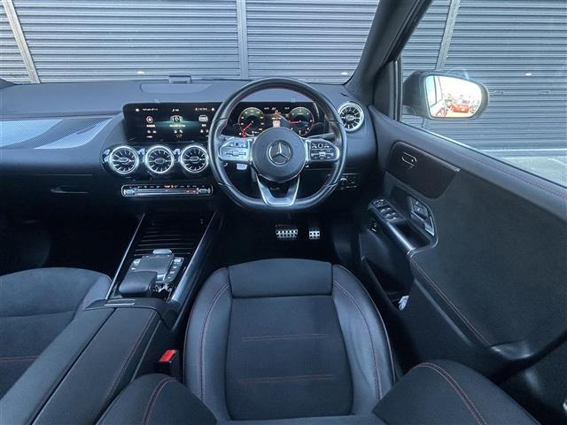 BクラスB200d AMGライン