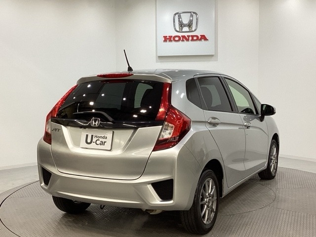 フィット1.3 13G Fパッケージ 4WD