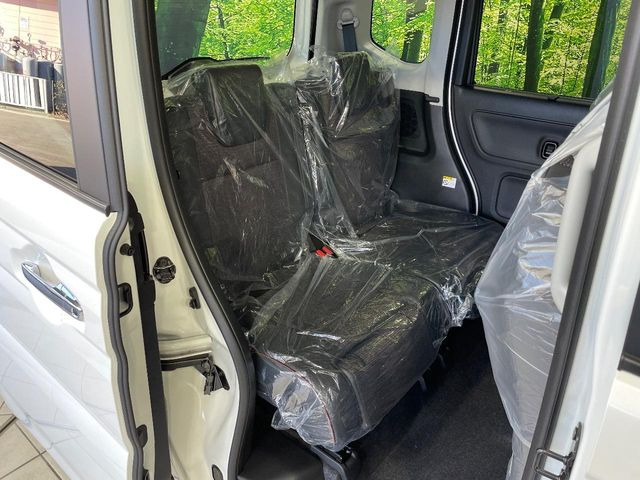 ���i���ȃI���W�i���t���A�}�b�g���I�v�V�����ɂĂ��p�ӂ��Ă���܂��B���D���ȃf�U�C����J���[�����Ԃɍ��킹�đI��ł����������Ƃ��ł��܂���