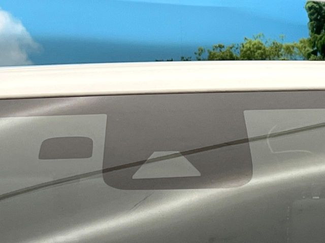 �y�v���N���b�V���Z�[�t�e�B�z�O���̎ԗ��������m���A�Փ˂������Ȏ��͌x��Œ��ӂ𑣂��A�u���[�L�𓥂ޗ͂��T�|�[�g�B�u���[�L�𓥂߂Ȃ������ꍇ�͏Փ˔�Q�y���u���[�L���쓮�A�Փˉ�����T�|�[�g���܂��B