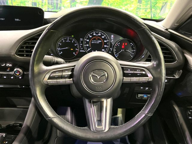 �y�����v�����X�e�A�����O�z�㎿�Ȋv���g�p���邱�ƂŁA��ɂ����������݂ƂĂ��^�]���₷���n���h���ł���