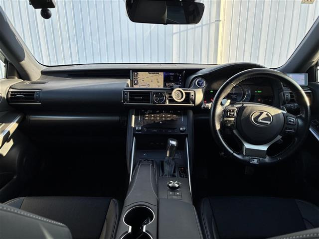 IS300h Fスポーツ