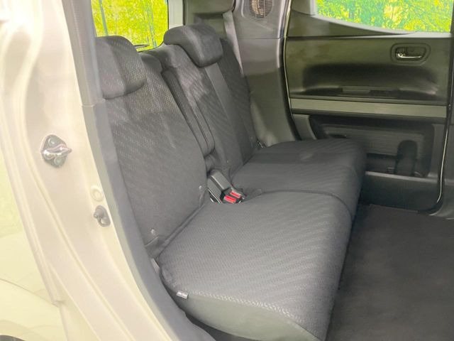 �㕔���Ȃ��C�ɂȂ�^�]�ȃV�[�g���͎g�p�������Ȃ��A�ǍD�ȏ�ԂƂȂ��Ă��܂��B�O�I�[�i�[�l�����J�Ɏg���Ă������Ƃ��悭�킩��܂��ˁB�悤�ȃL�Y�E�����ւ��蓙�A�傫�ȃ_���[�W�͂Ȃ��A�ǍD�ȏ�Ԃł��B