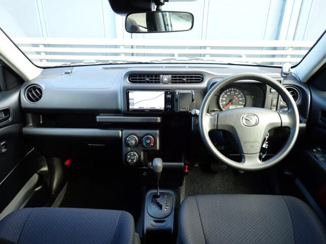 �C���p�l�摜�ɂȂ�܂��B�ԓ��͐��Ǝ҂ɂĎ����N���[�j���O�{�H�ς݂Ȃ̂ŁA��ϐ����ł��B