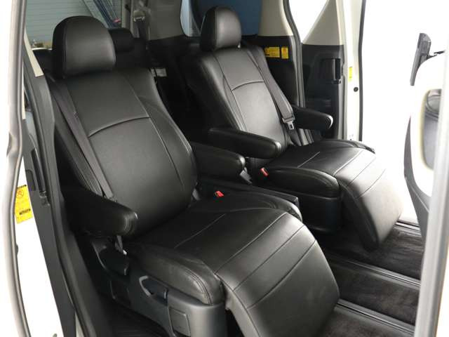 �y�I�b�g�}���t���Z�J���h�V�[�g�z�ő�800mm�̃����O�X���C�h�V�[�g�ƃI�b�g�}���@�\�ɂ�葫���y�X�L�΂������\�ł�!�܂��A�Ђ��|��������܂��̂ŁA���K�ȃh���C�u�����y���݂��������܂�!