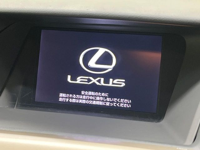 �y���[�J�[�����i�r�z�C���e���A�ɗn�����ރX�^�C���b�V���ȁu��p�݌v�v���[�J�[�i�r�𑕔��􎋔F���⑀�쐫�ȂǊ�{���\�ɂ��D��A���㎿�ȃJ�[���C�t�����y���݂��������܂��B