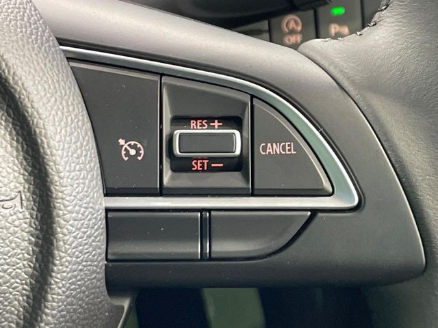 �y�N���[�Y�R���g���[���z�������H�����N���N���s�B�A�N�Z���𗣂��Ă���葬�x�ő��s���ł��A�������^�]���̕��S���y��!�����E�������ȒP�ȃX�C�b�`����Œ����ł��܂��B