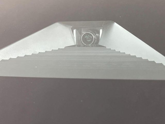 �y�z���_�Z���V���O�z���s���ɑO���̎ԗ�����F�����A�Փ˂������Ȏ��͌x��ƃu���[�L�ŏՓˉ���Ɣ�Q�y�����A�V�X�g�B�����S�Ƀh���C�u�����y���݂��������܂��B